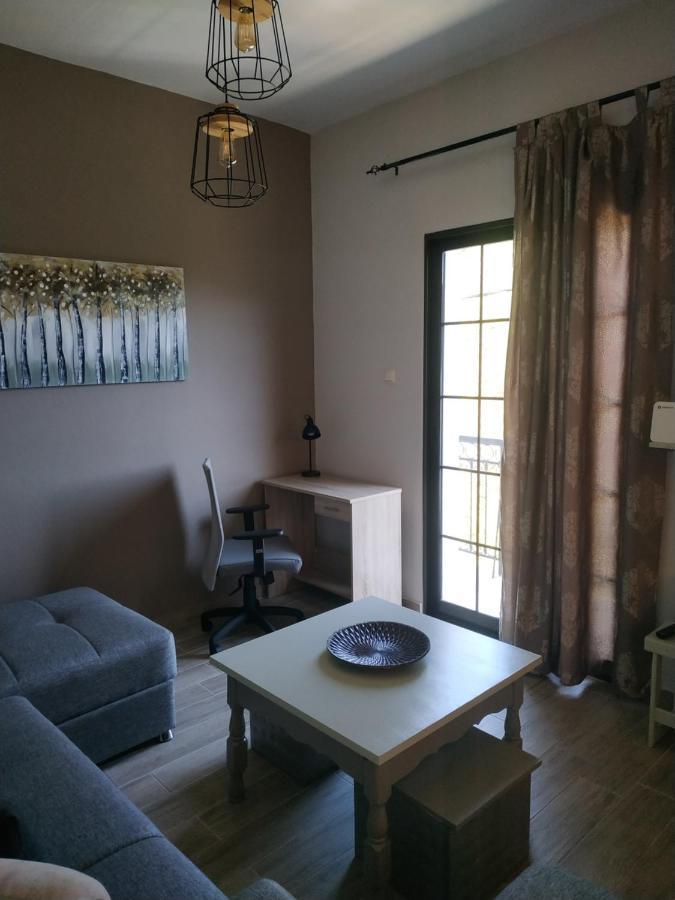 Ingreen Apartment Potamia  Bagian luar foto
