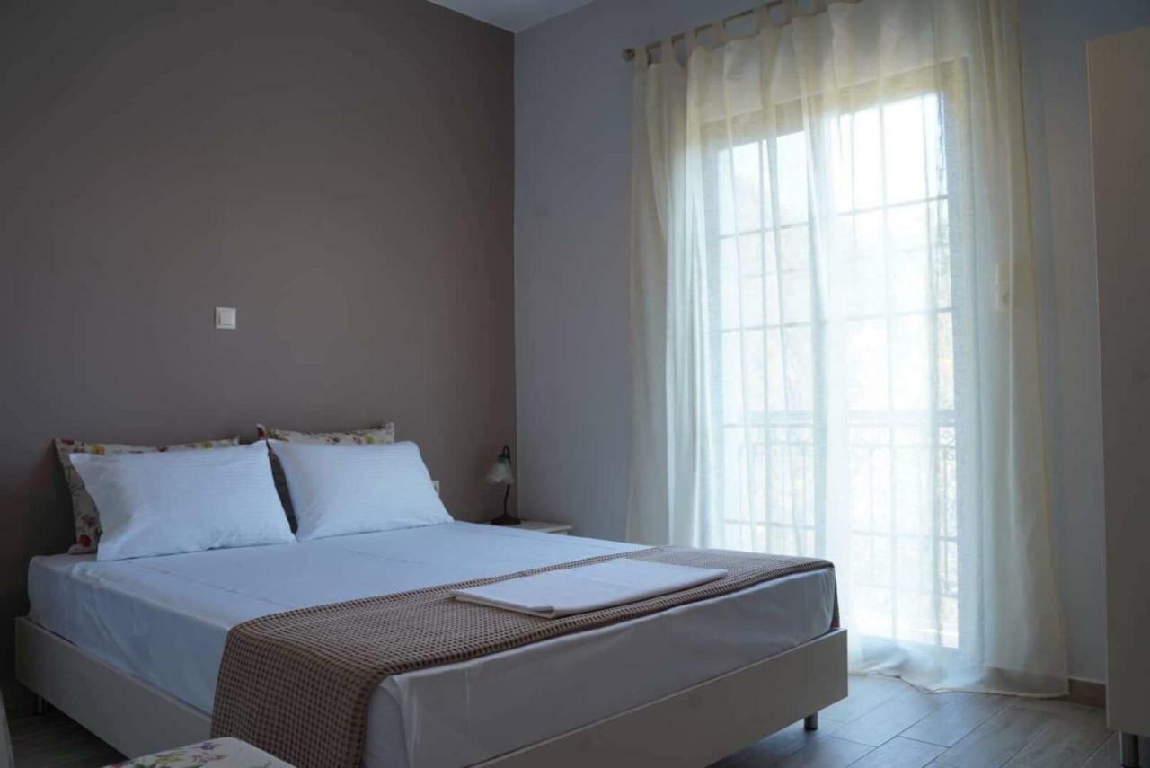 Ingreen Apartment Potamia  Bagian luar foto