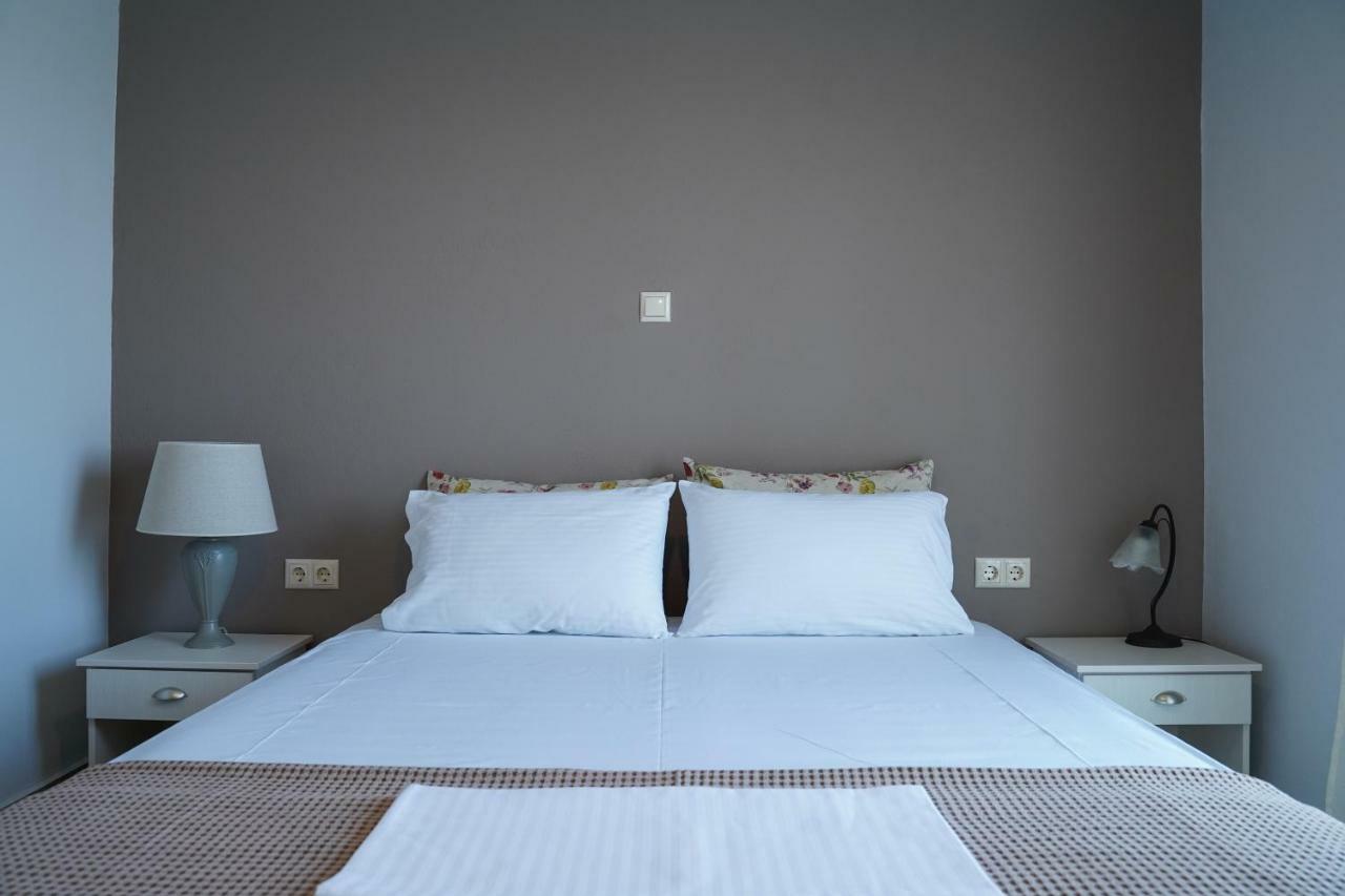 Ingreen Apartment Potamia  Bagian luar foto