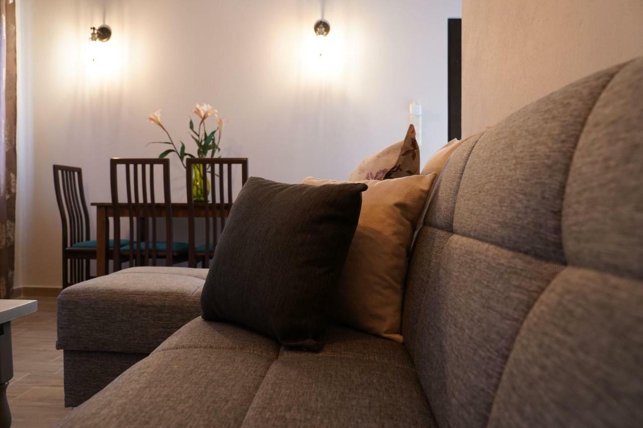 Ingreen Apartment Potamia  Bagian luar foto